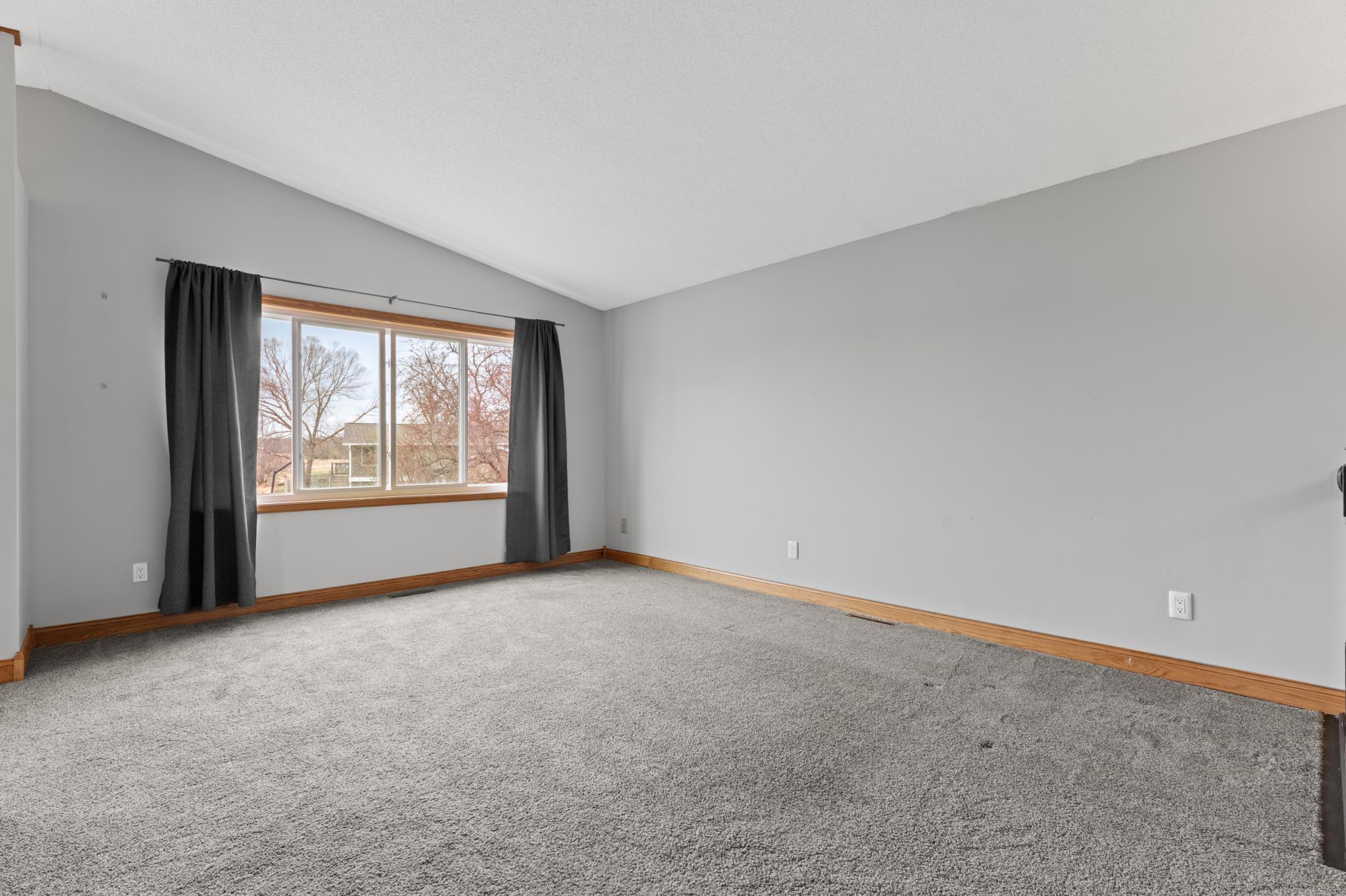 910 25th Street Southeast Rochester, MN 55904 - Photo 10 of 33