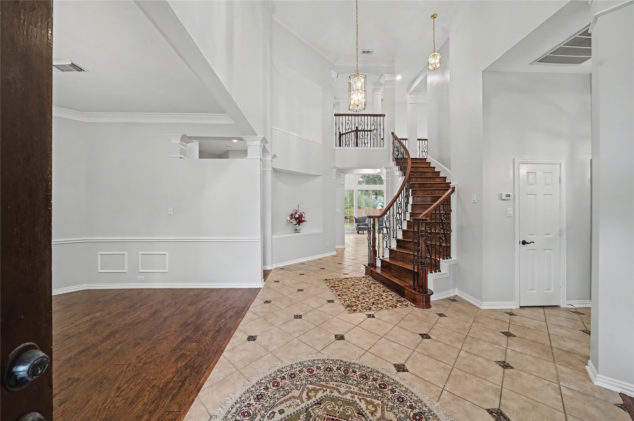 5403 Emerald Pointe Lane Sugar Land, TX 77479 - Photo 7 of 50