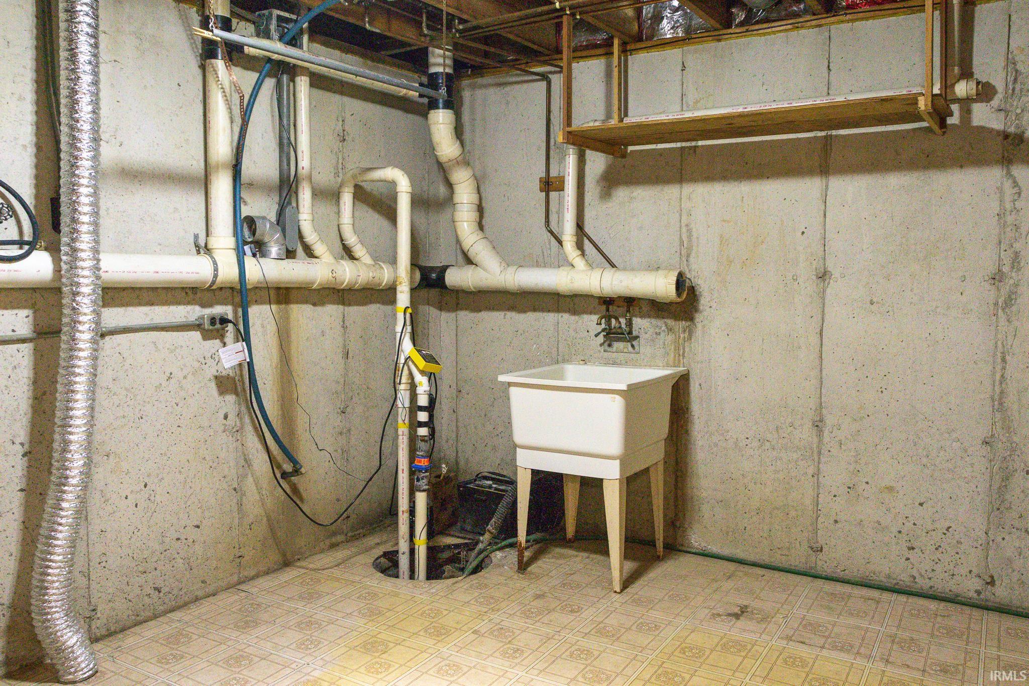 9002 Yoder Road Yoder, IN 46798 - Photo 23 of 36