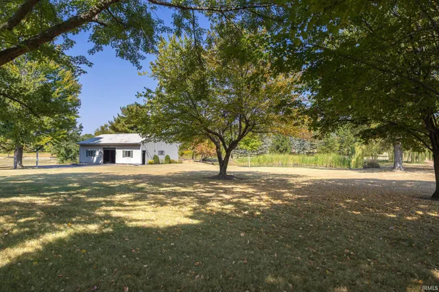 $389,900 | 9002 Yoder Road, Yoder, IN 46798