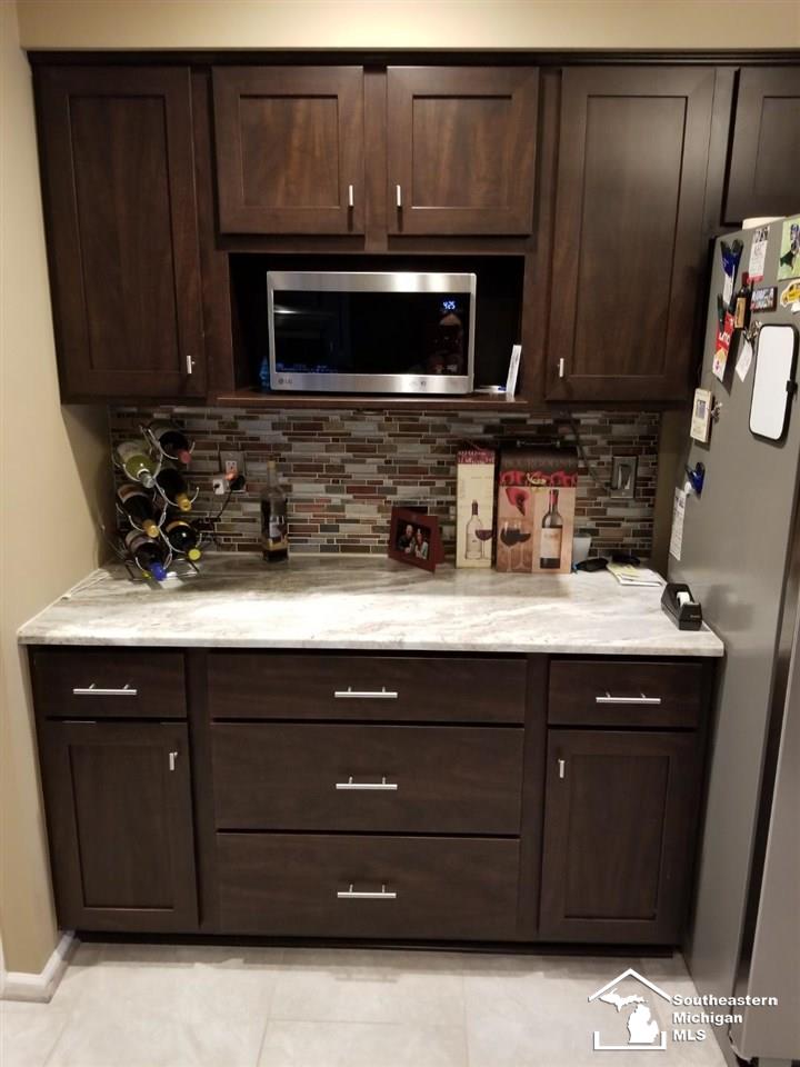 39522 Squire Road Novi, MI 48375 - Photo 19 of 54