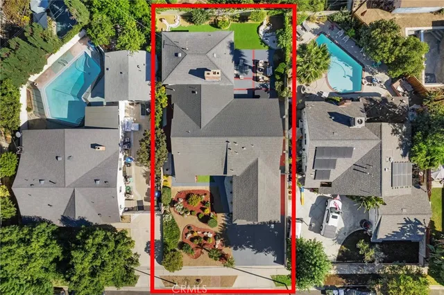 $7,000 | 8356 Vanalden Avenue, Northridge, CA 91324