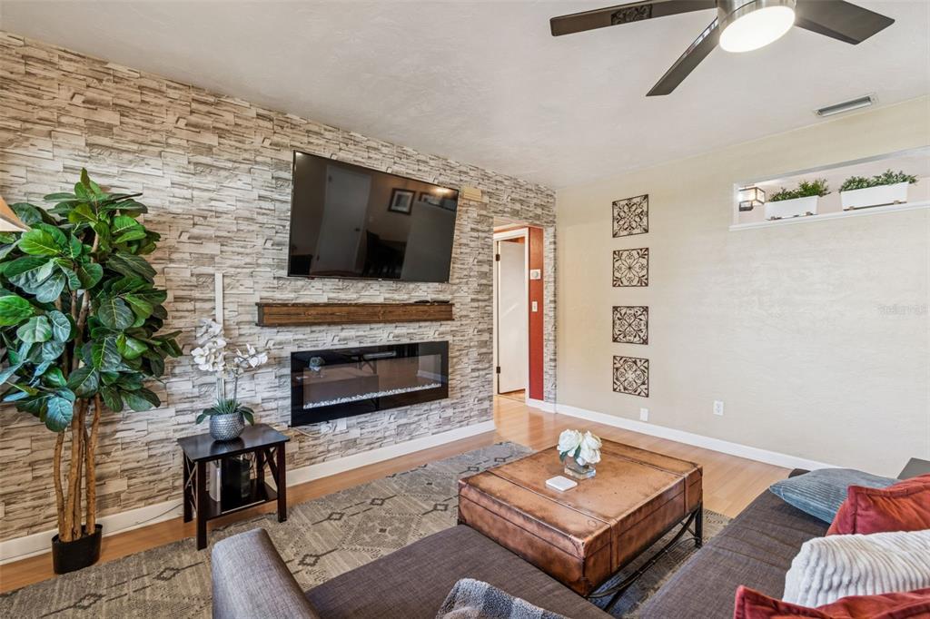 614 12th Street Northwest Largo, FL 33770 - Photo 13 of 50