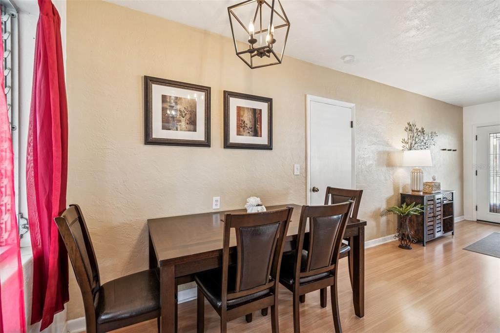 614 12th Street Northwest Largo, FL 33770 - Photo 15 of 50