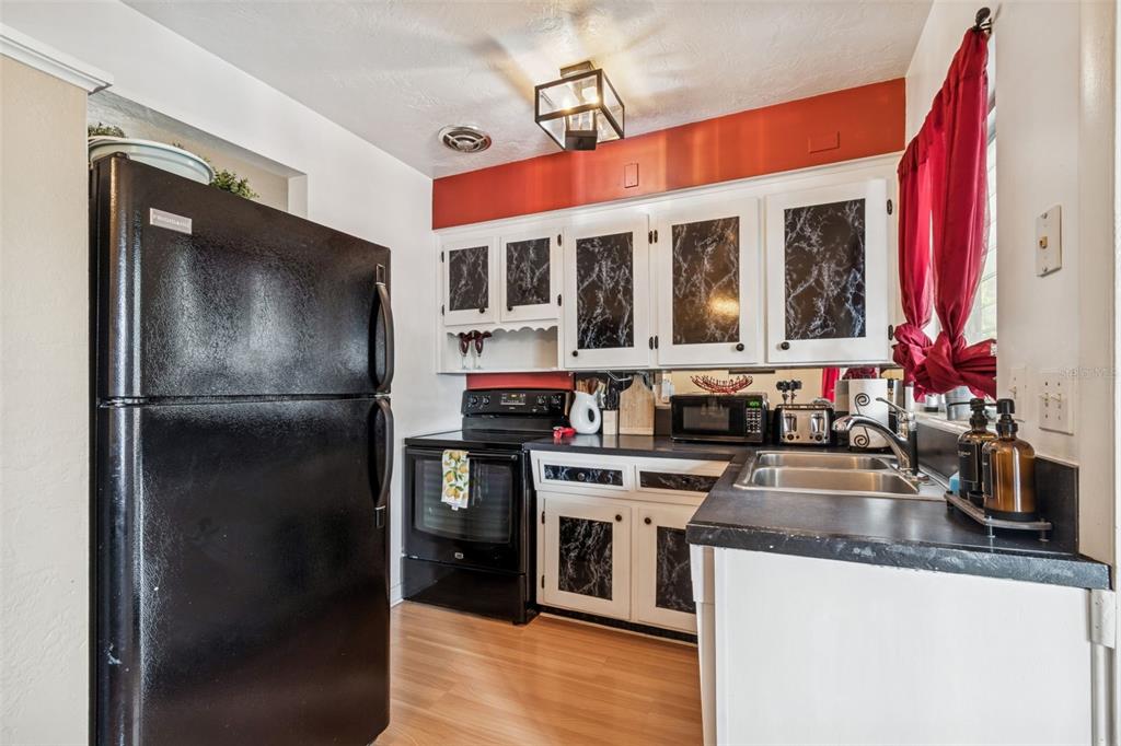 614 12th Street Northwest Largo, FL 33770 - Photo 16 of 50