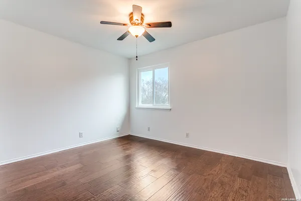 $1,900 | 9038 Pinseeker, Selma, TX 78154