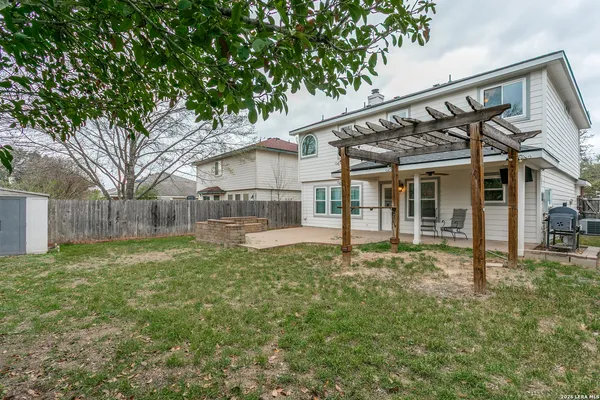 $1,900 | 9038 Pinseeker, Selma, TX 78154