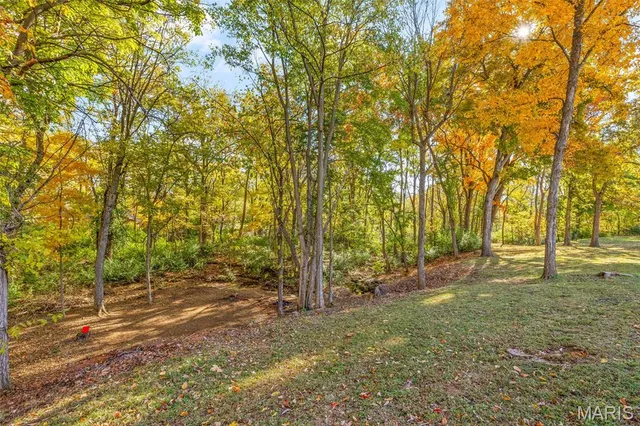 $409,900 | 420 Willow Creek Drive, Farmington, MO 63640