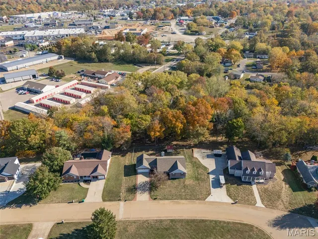 $409,900 | 420 Willow Creek Drive, Farmington, MO 63640