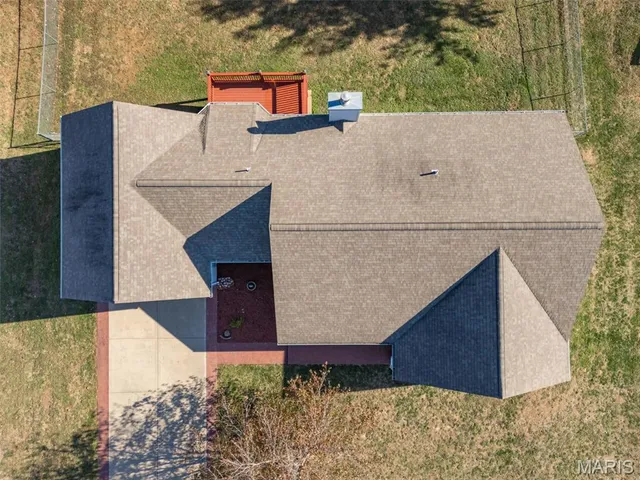 $409,900 | 420 Willow Creek Drive, Farmington, MO 63640