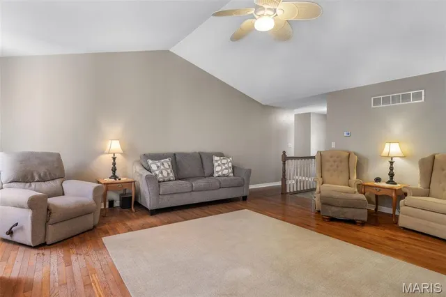 $409,900 | 420 Willow Creek Drive, Farmington, MO 63640