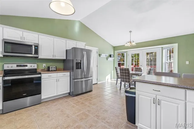 $409,900 | 420 Willow Creek Drive, Farmington, MO 63640