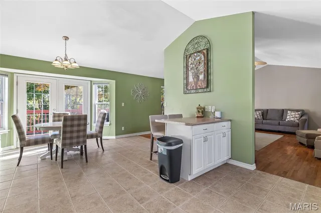 $409,900 | 420 Willow Creek Drive, Farmington, MO 63640