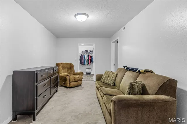 $409,900 | 420 Willow Creek Drive, Farmington, MO 63640