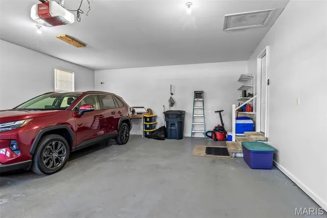 $409,900 | 420 Willow Creek Drive, Farmington, MO 63640