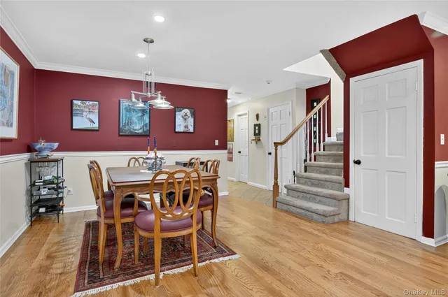 $759,000 | 12 Hampton Way, Woodbury, NY 11797