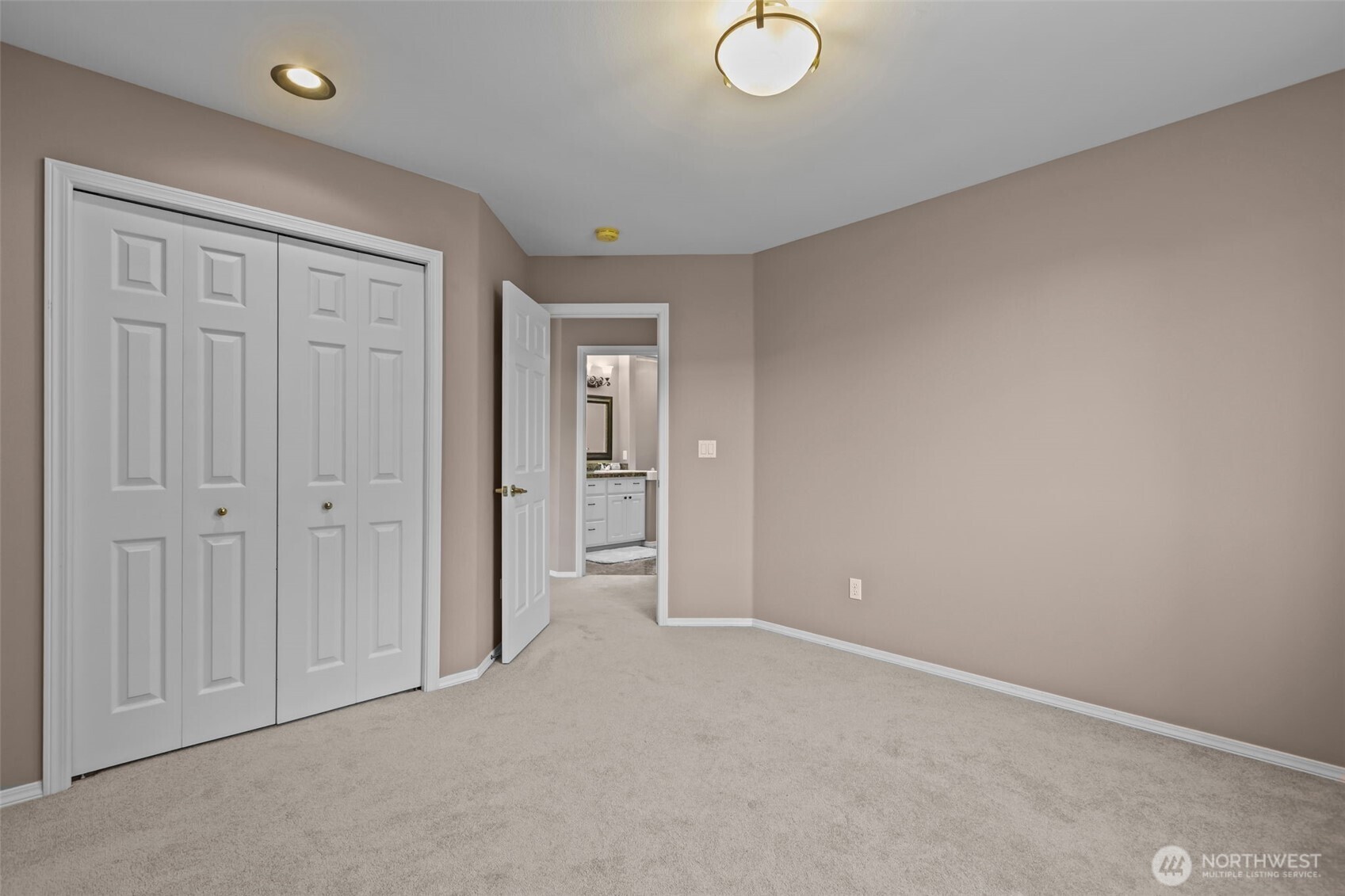 102 Stone Ridge Drive Snohomish, WA 98290 - Photo 27 of 38 a view of an empty room and window