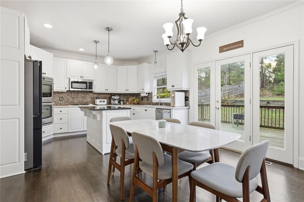 6510 Ridgefield Drive Alpharetta, GA 30005 - Photo 9 of 35