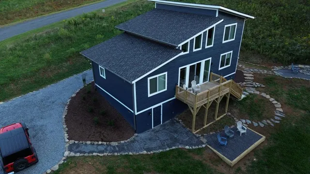 $790,000 | 1958 Twisted Oak Road, Talking Rock, GA 30175