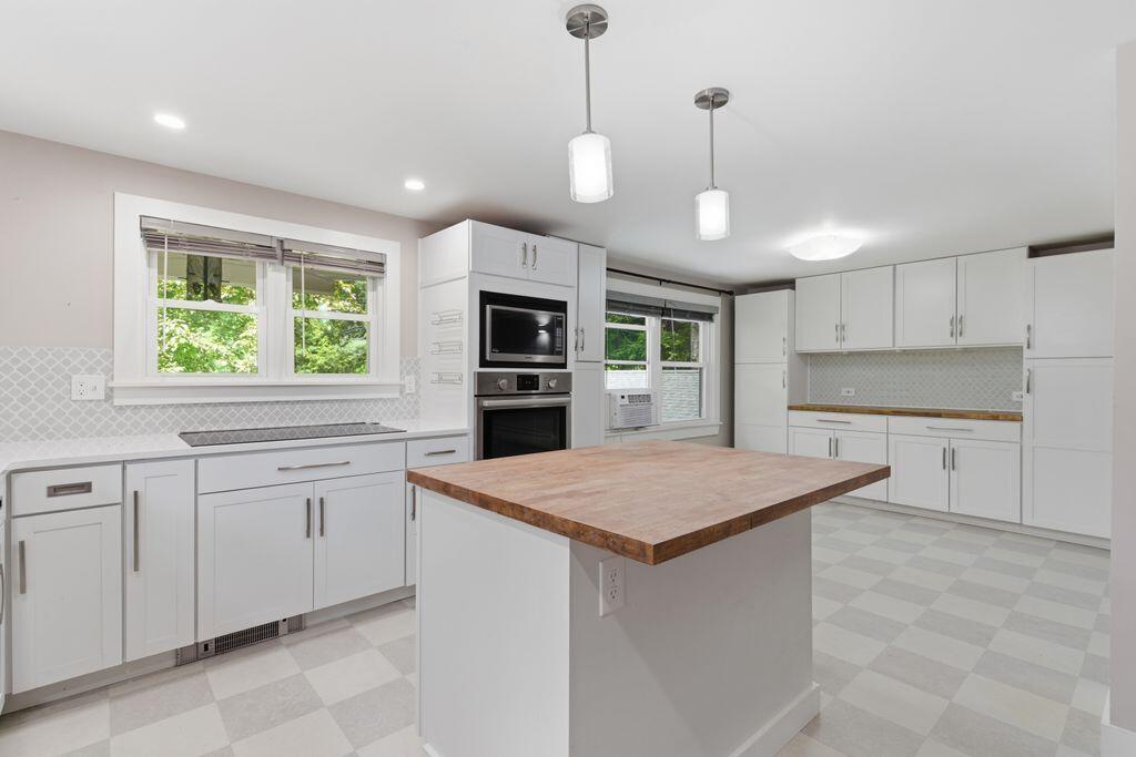 17 Apple Tree Lane Manchester, ME 04351 - Photo 18 of 59 18_DSC06210
