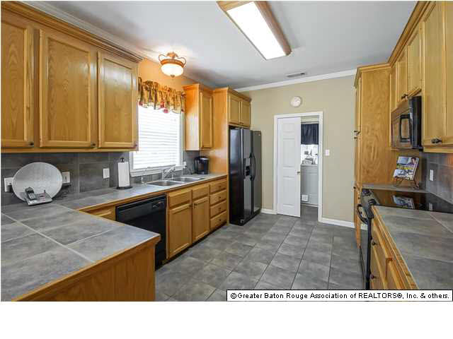 10478 Cardinal Road Denham Springs, LA 70726 - Photo 8 of 27 Gallery Image 8