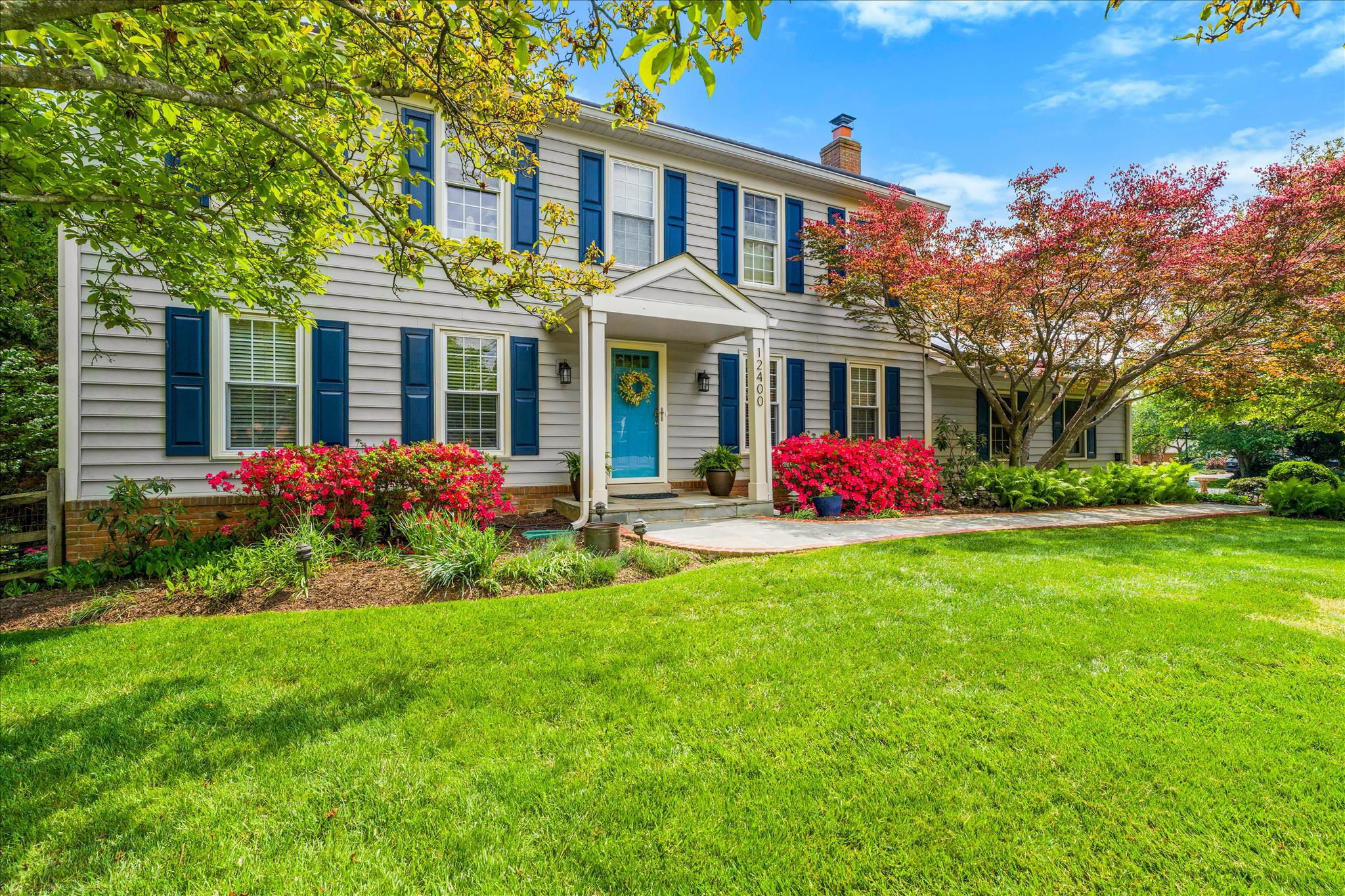 12400 Triple Crown Road Gaithersburg, MD 20878 - Photo 45 of 45 Welcoming Front Entryway