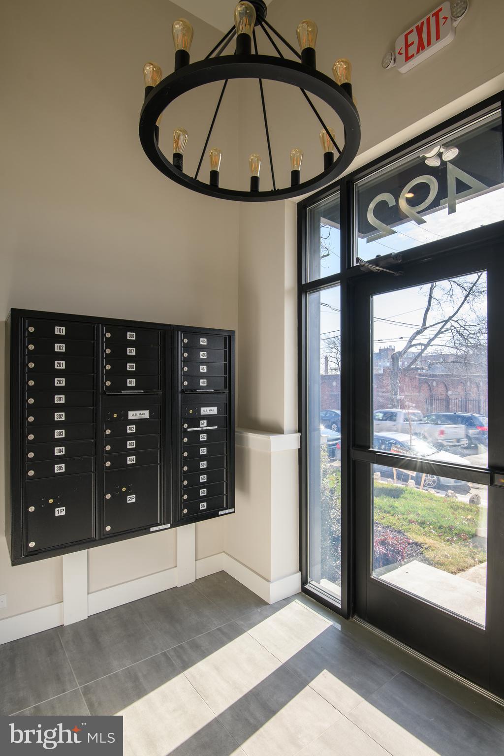 492 Roxborough Avenue, Unit 403 Philadelphia, PA 19128 - Photo 26 of 28 a view of a interior of house