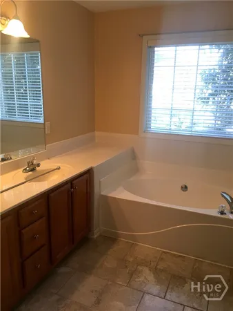 $2,200 | Undisclosed Address, Athens, GA 30605