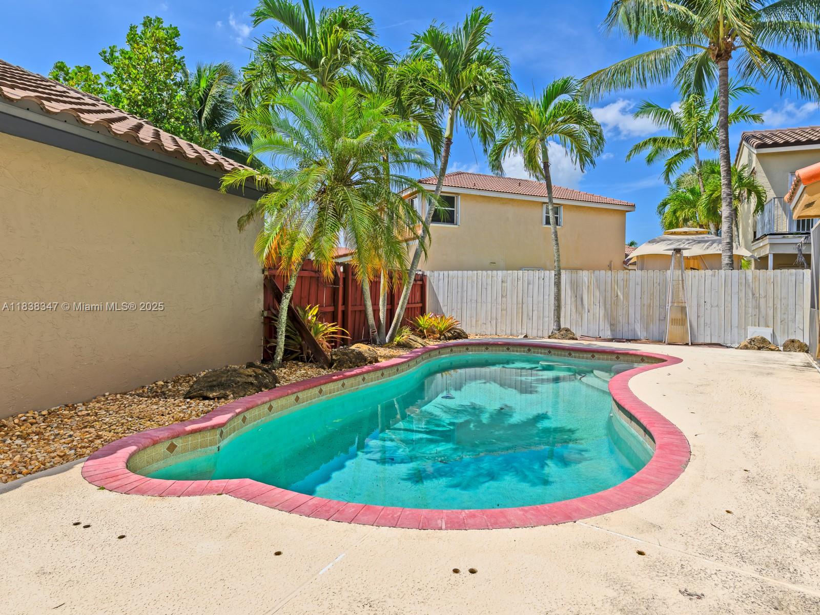 18232 Southwest 5th Street Pembroke Pines, FL 33029 - Photo 34 of 53