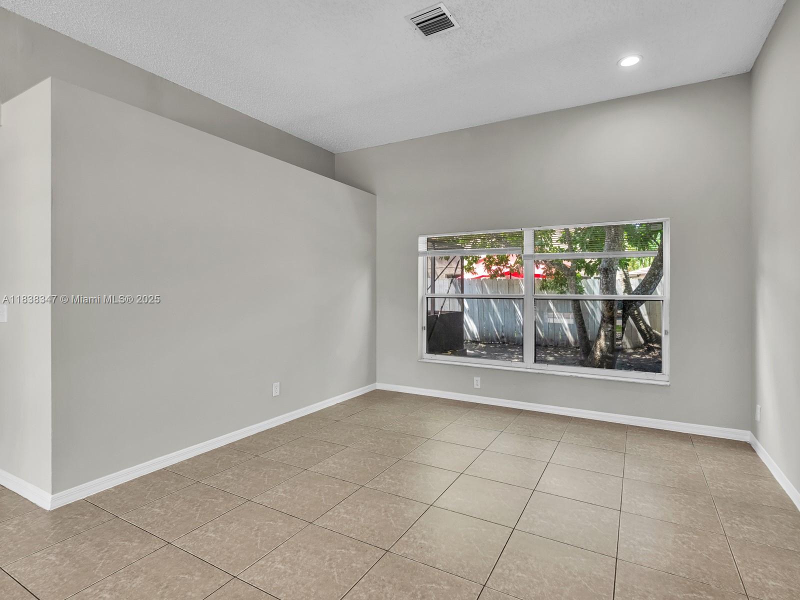 18232 Southwest 5th Street Pembroke Pines, FL 33029 - Photo 7 of 53