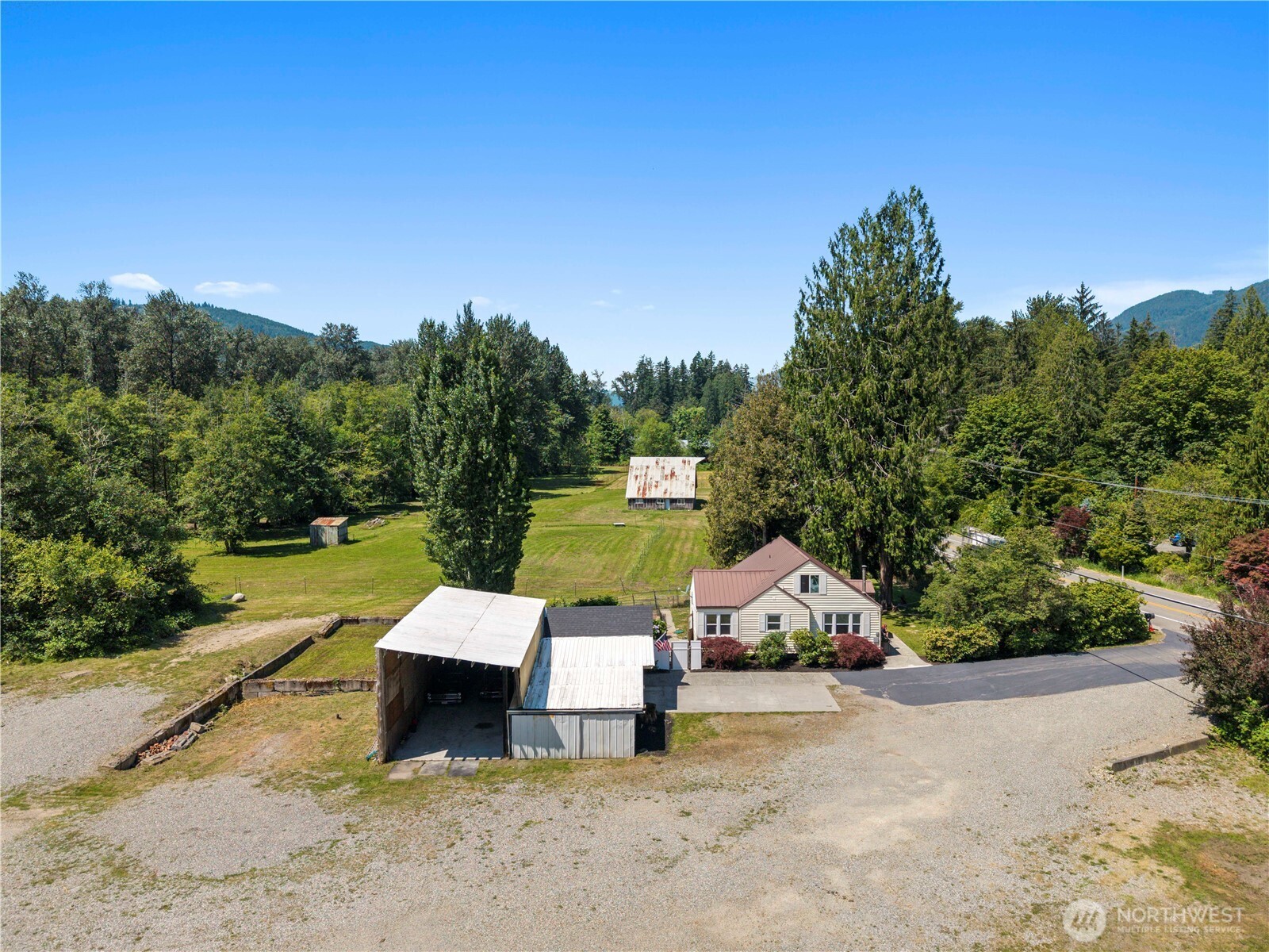 21716 State Rte 530 Northeast Arlington, WA 98223 - Photo 32 of 40