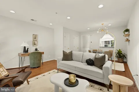$449,900 | 12625 Fair Crest Court, Unit 116, Fairfax, VA 22033