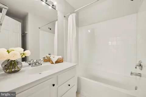 $449,900 | 12625 Fair Crest Court, Unit 116, Fairfax, VA 22033