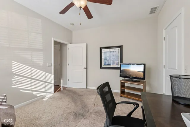 $275,000 | 1091 Distinctive Way, Greenfield, IN 46140