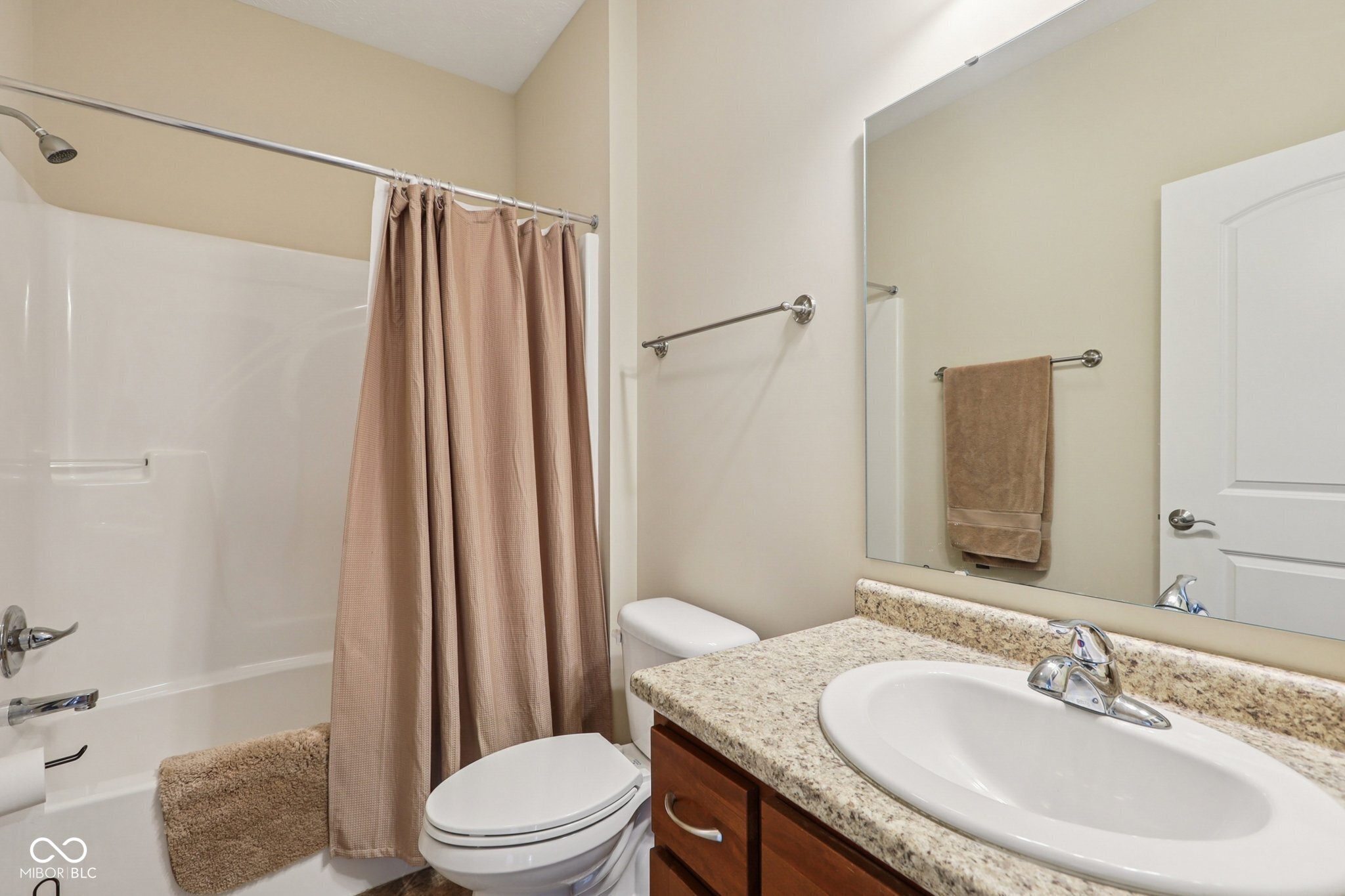 1091 Distinctive Way Greenfield, IN 46140 - Photo 21 of 31