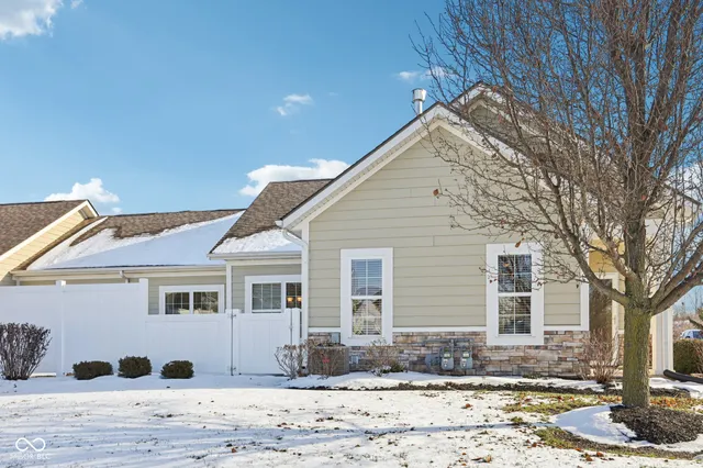 $275,000 | 1091 Distinctive Way, Greenfield, IN 46140