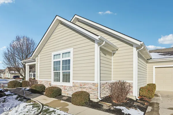 $275,000 | 1091 Distinctive Way, Greenfield, IN 46140