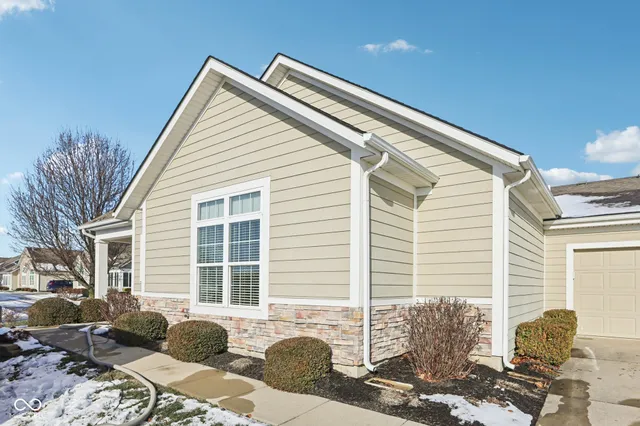 $275,000 | 1091 Distinctive Way, Greenfield, IN 46140