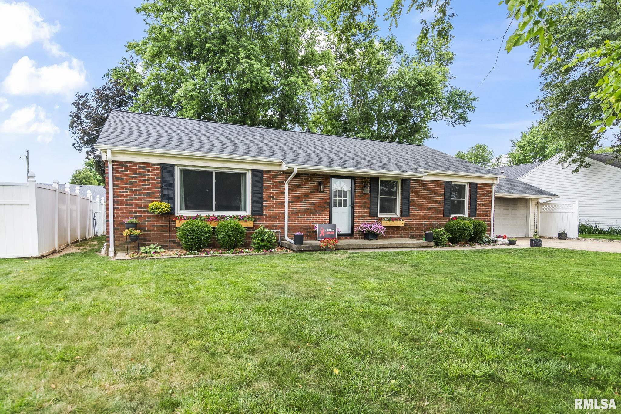 1822 Deerfield Road Chatham, IL 62629 - Photo 3 of 28 Gallery Image 3