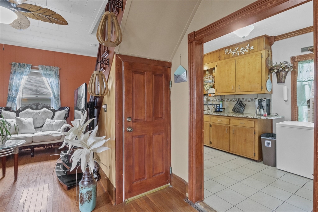 259 Baird Street Fall River, MA 02721 - Photo 12 of 42