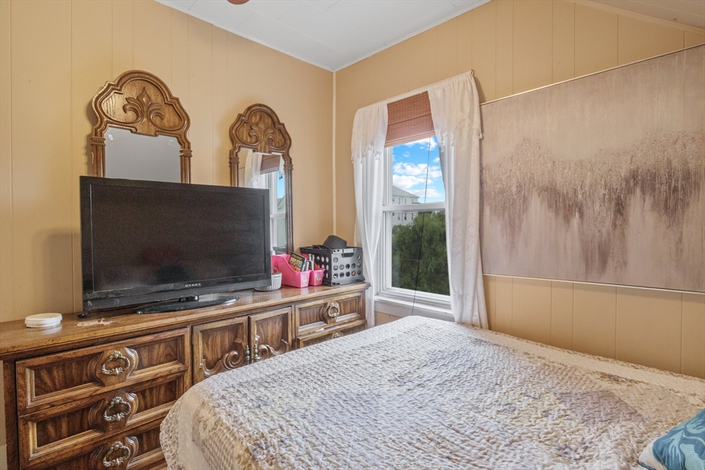 259 Baird Street Fall River, MA 02721 - Photo 23 of 42