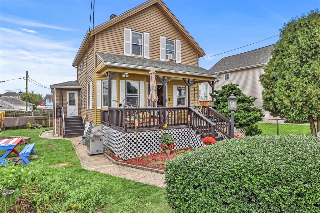 259 Baird Street Fall River, MA 02721 - Photo 3 of 42