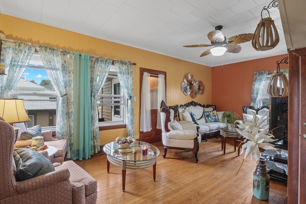 259 Baird Street Fall River, MA 02721 - Photo 10 of 42