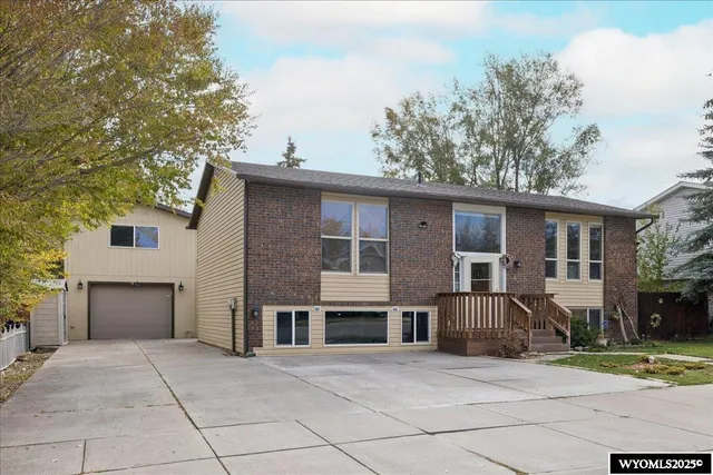 $413,000 | 206 Jared Lane, Evanston, WY 82930