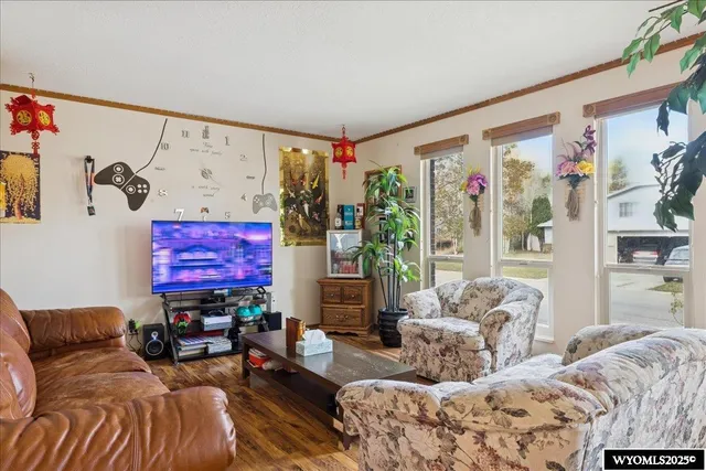 $413,000 | 206 Jared Lane, Evanston, WY 82930