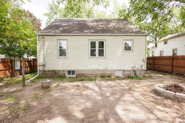 $175,000 | 957 South 7th Avenue, Kankakee, IL 60901