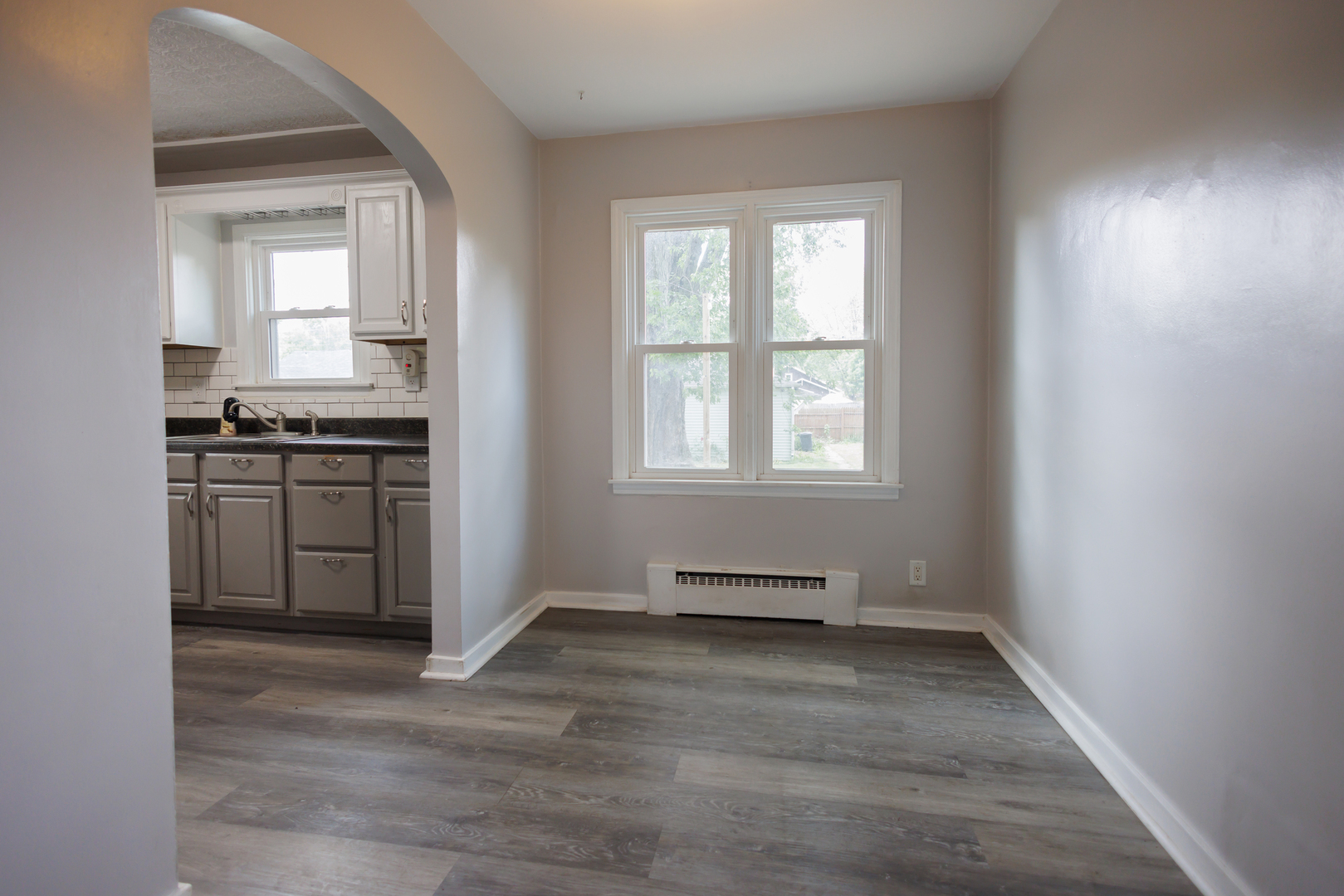 957 South 7th Avenue Kankakee, IL 60901 - Photo 4 of 32