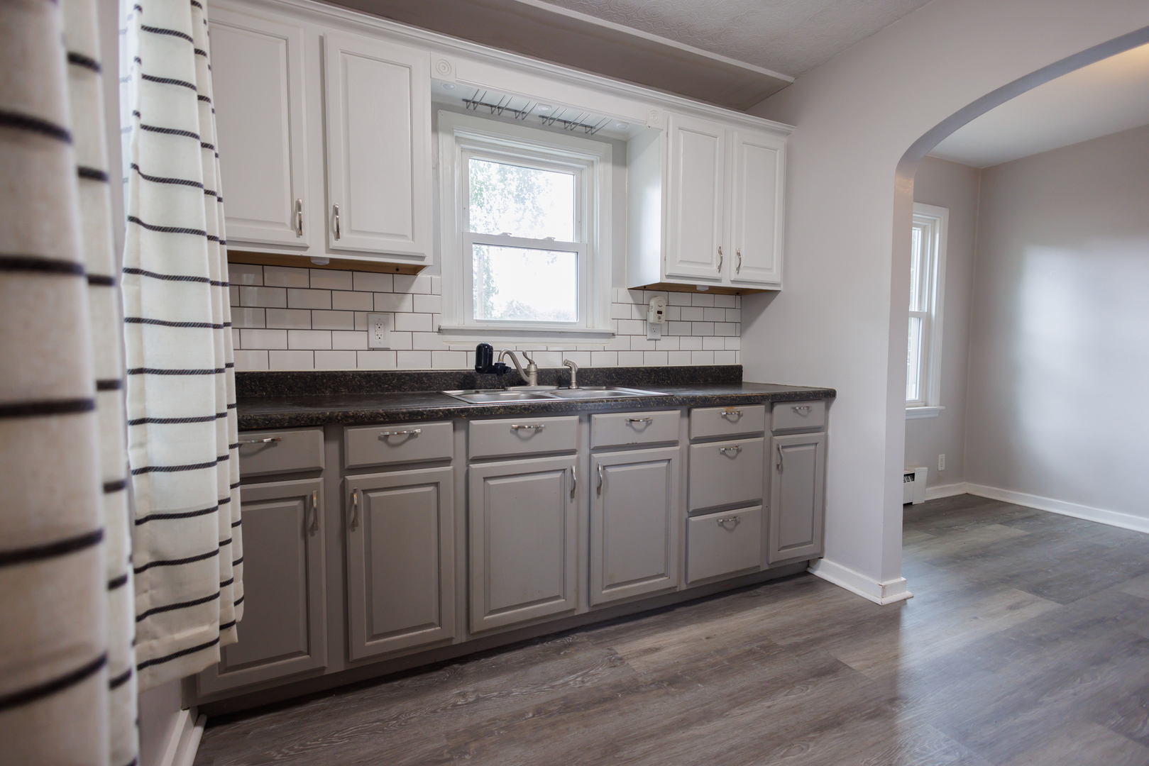 957 South 7th Avenue Kankakee, IL 60901 - Photo 8 of 32