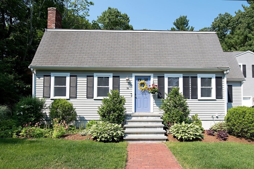 14 Shufelt Road Walpole, MA 02071 - Photo 2 of 27