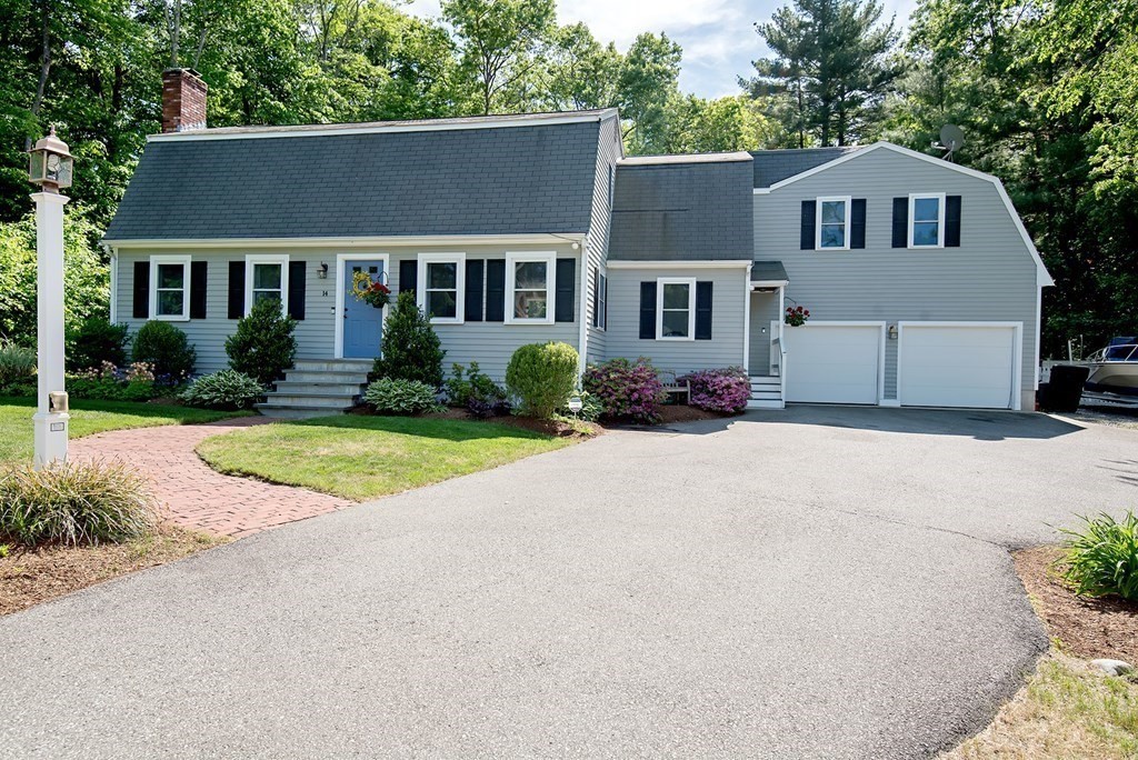 14 Shufelt Road Walpole, MA 02071 - Photo 3 of 27